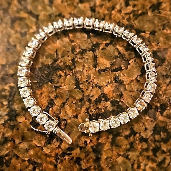 Jewelry - Cubic Zirconia Bracelet 7"